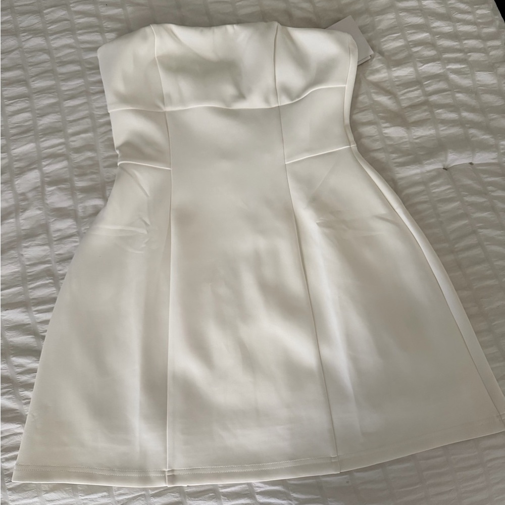 Classic Strapless White A-Line Mini Dress